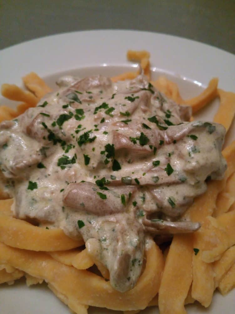 low-carb chickpea pasta with mushrooms