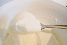 sugar free low carb strained greek-style yoghurt
