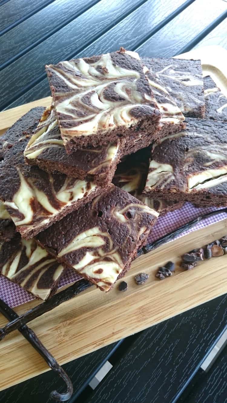 sugar free low carb chocolate vanilla brownies