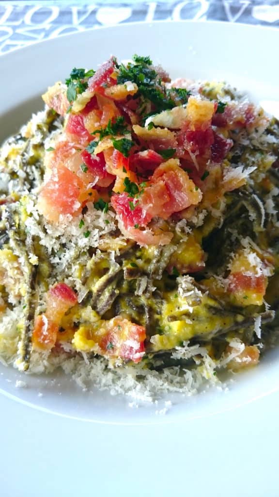 low carb black bean spaghetti carbonara