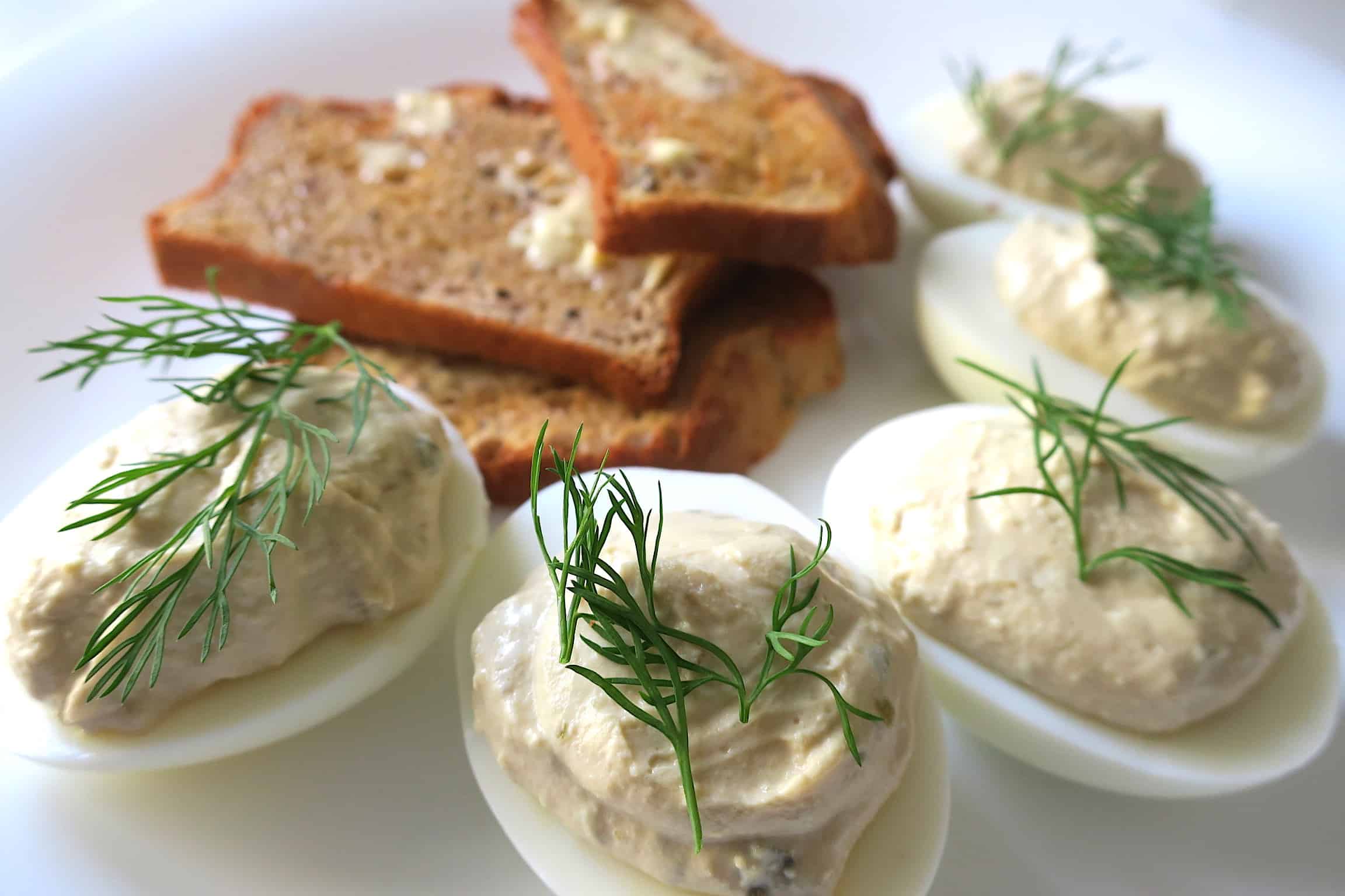 Low Carb Keto Stuffed Eggs