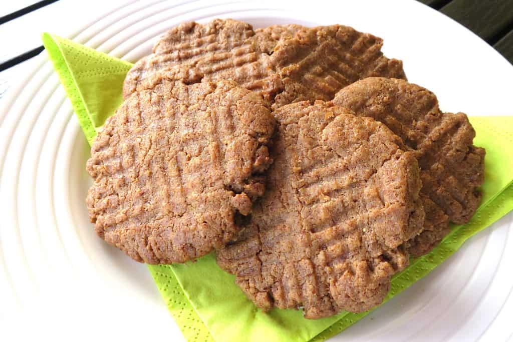 Super Simple 2-3 INGREDIENTS Keto Sugar Free Biscuits