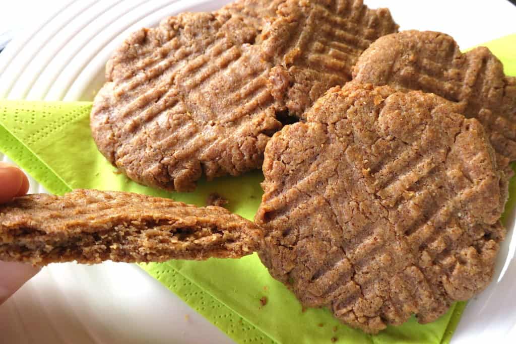 Super Simple 2-3 INGREDIENTS Keto Sugar Free Biscuits