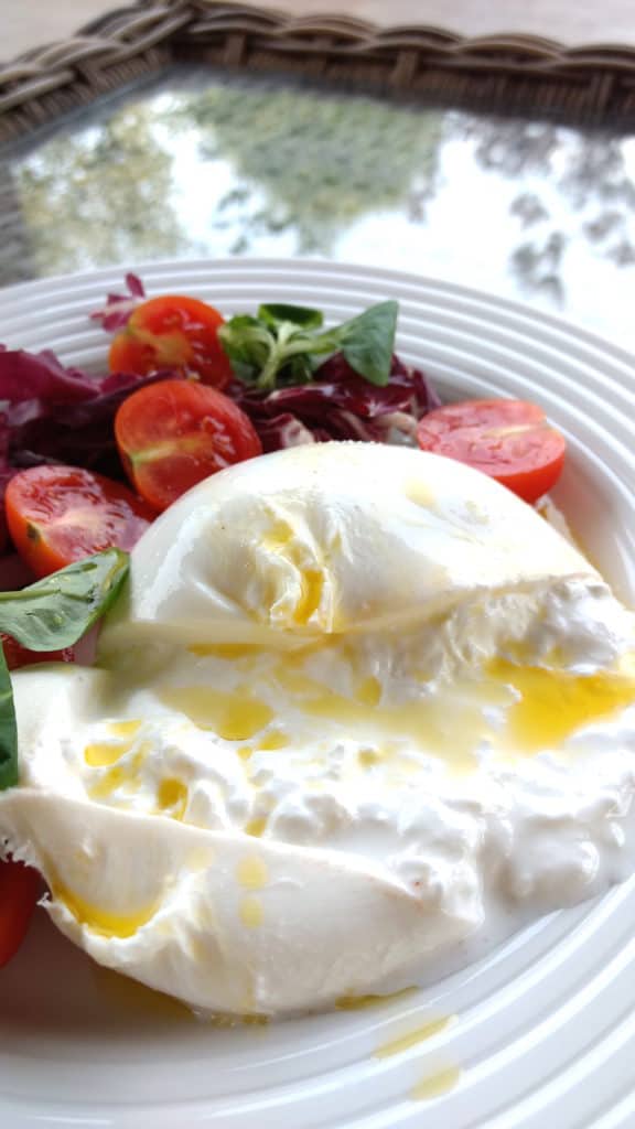 keto low carb italian-style burrata salad