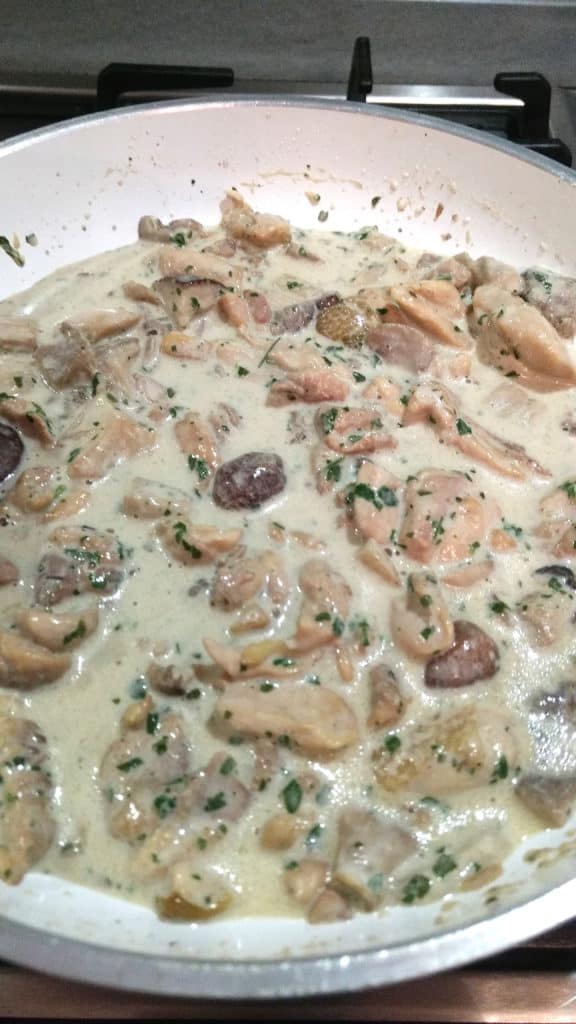 keto low carb chicken & mushroom pie
