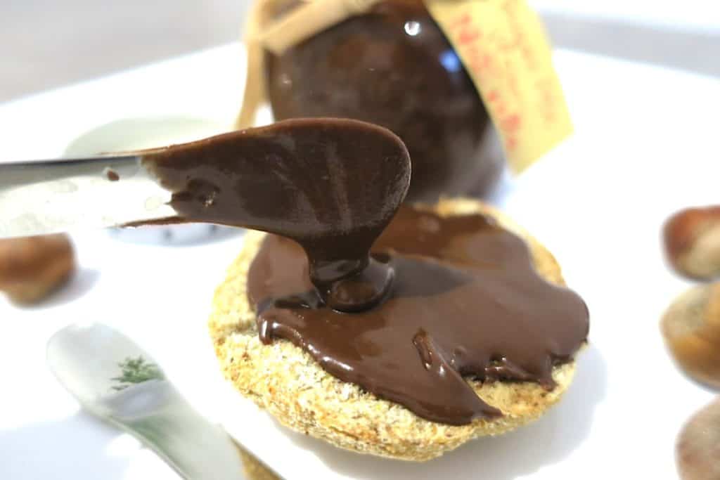 3 Ingredient Keto Nut.ella Hazelnut Chocolate Spread