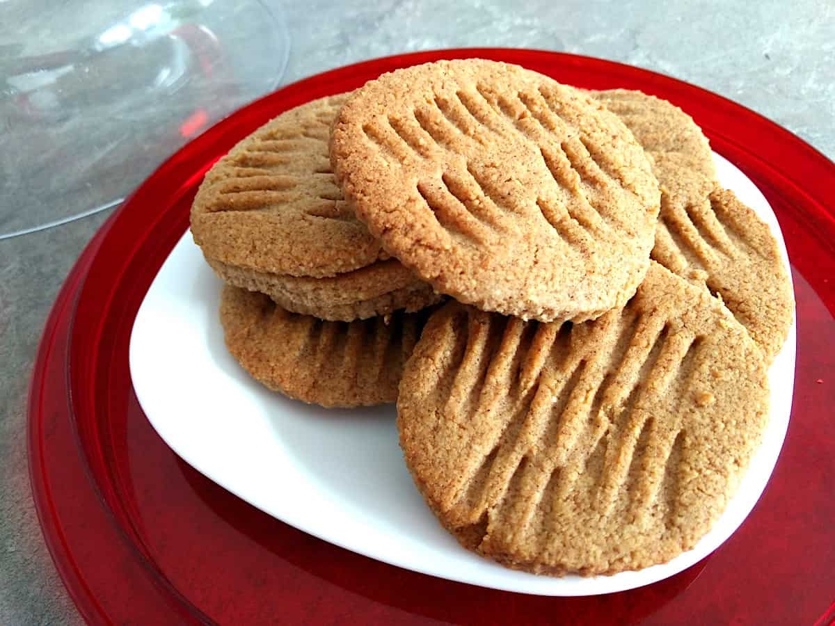 Cute Sugar Free Keto Gingerbread Cats