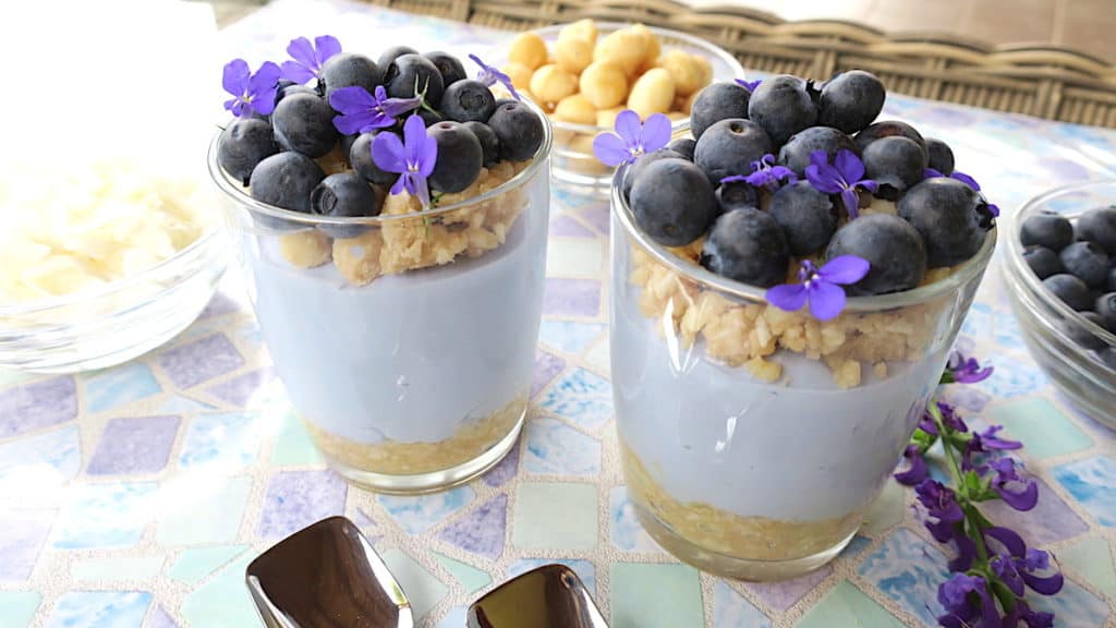 keto high fibre pea flower fool with macadamia crumble