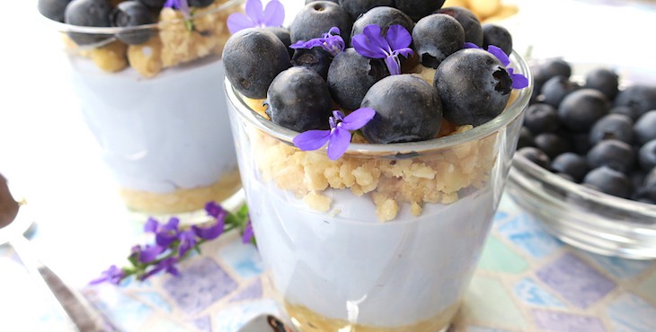 keto high fibre pea flower fool with macadamia crumble