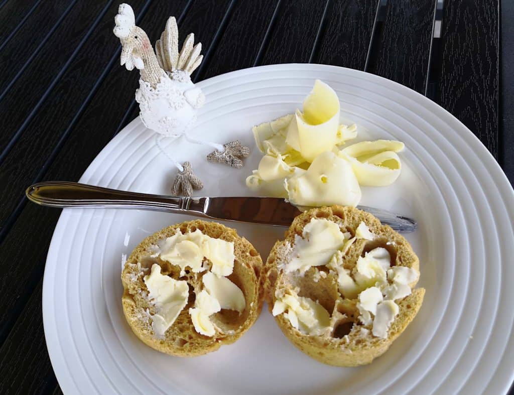 90 Seconds Low Carb English Crumpets