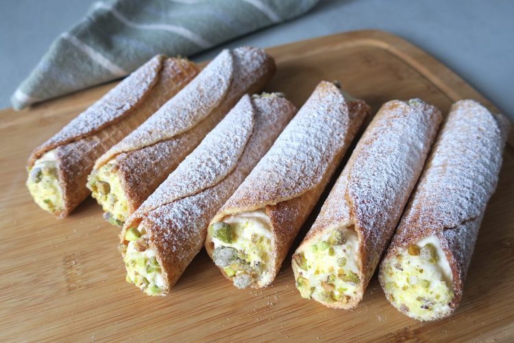 Sugar Free & Low Carb Sicilian Cannoli
