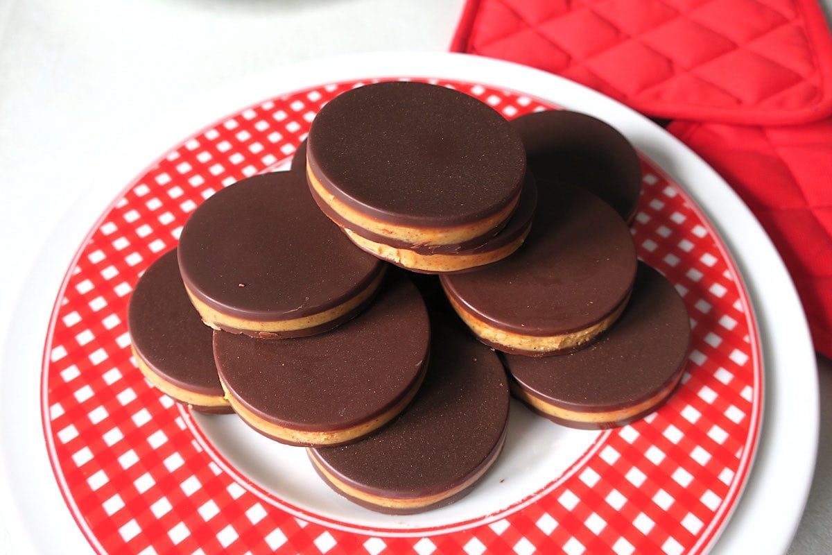 Keto Nut Butter Chocolate Sandwiches